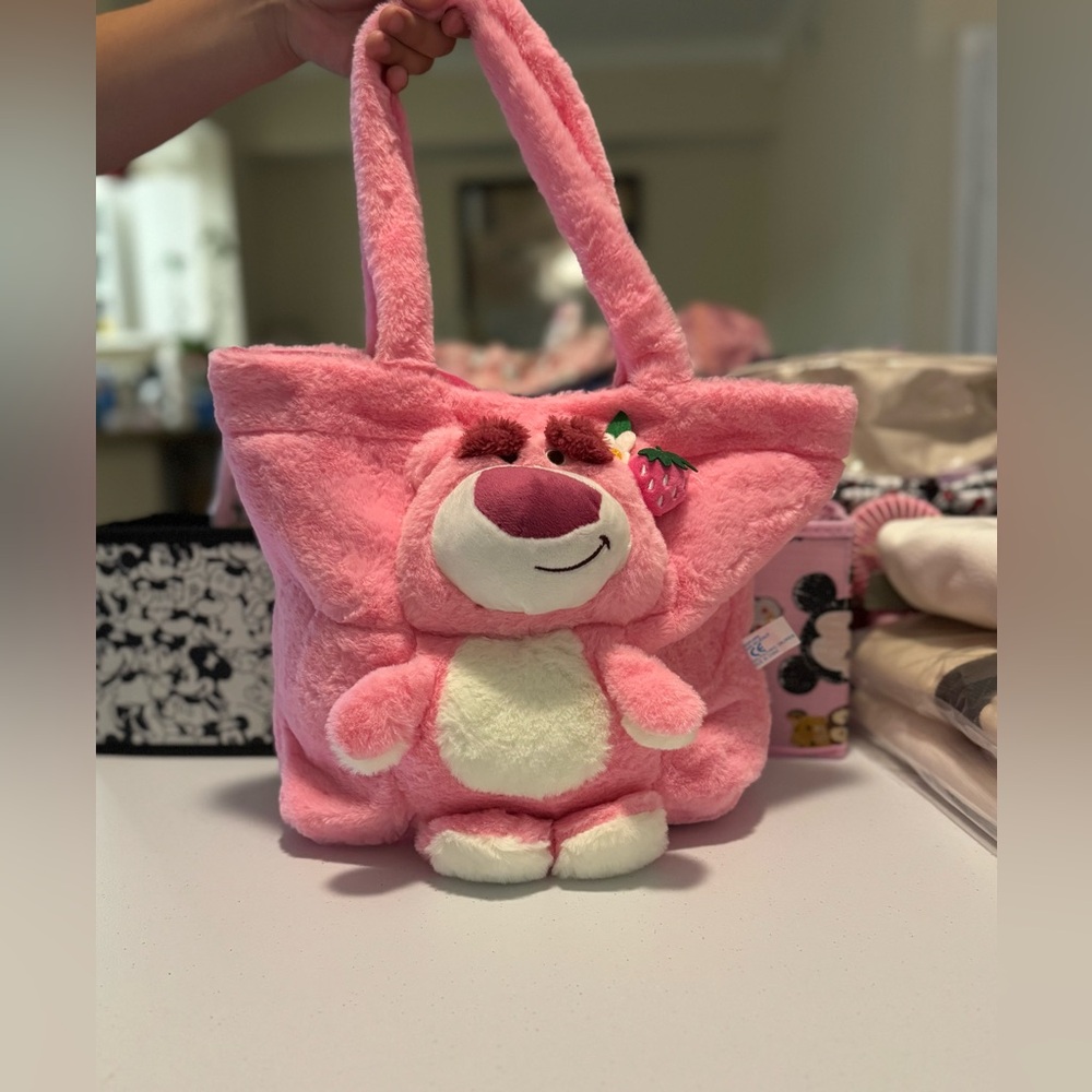 Lotso handbag